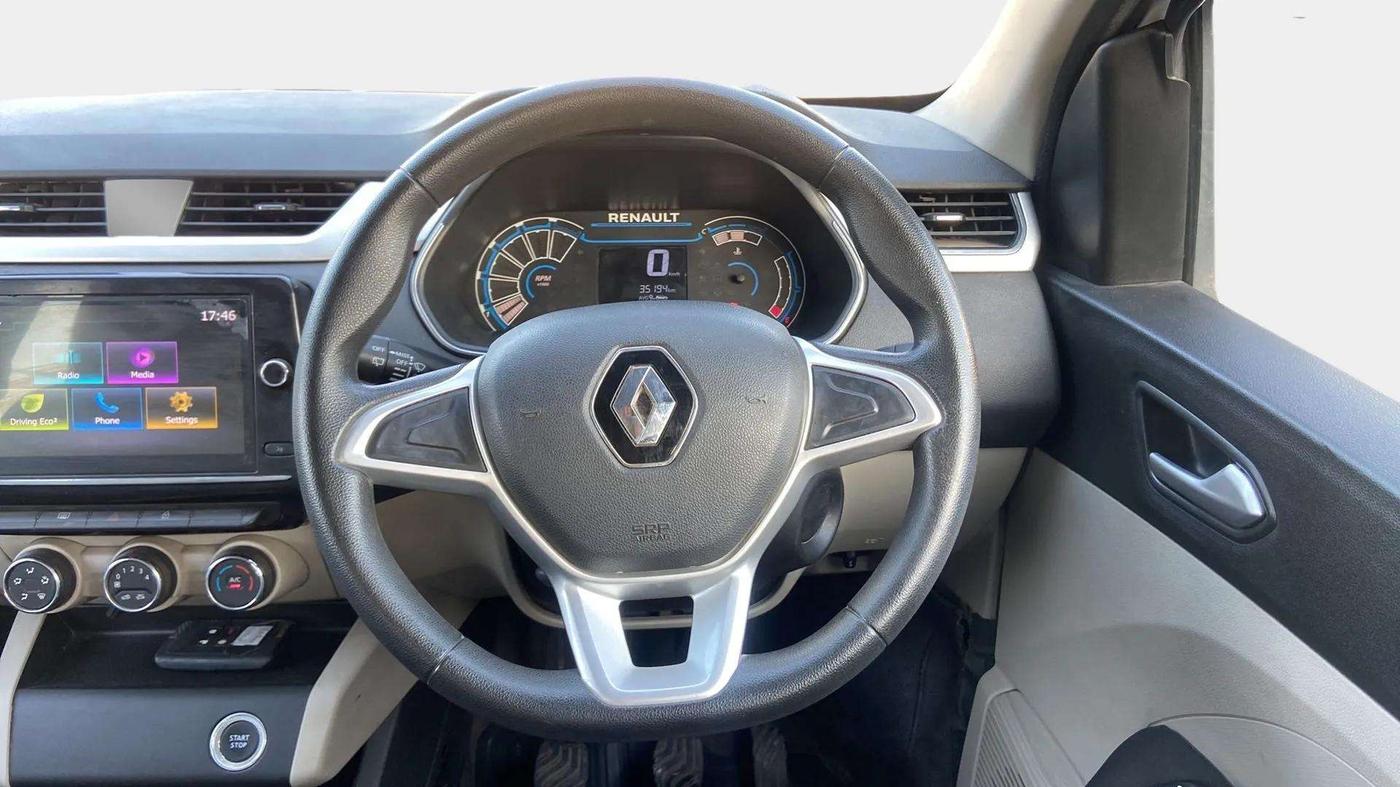 2020 Renault TRIBER RXZ, Petrol, Manual, 35,357 km, Steering Wheel Close Up