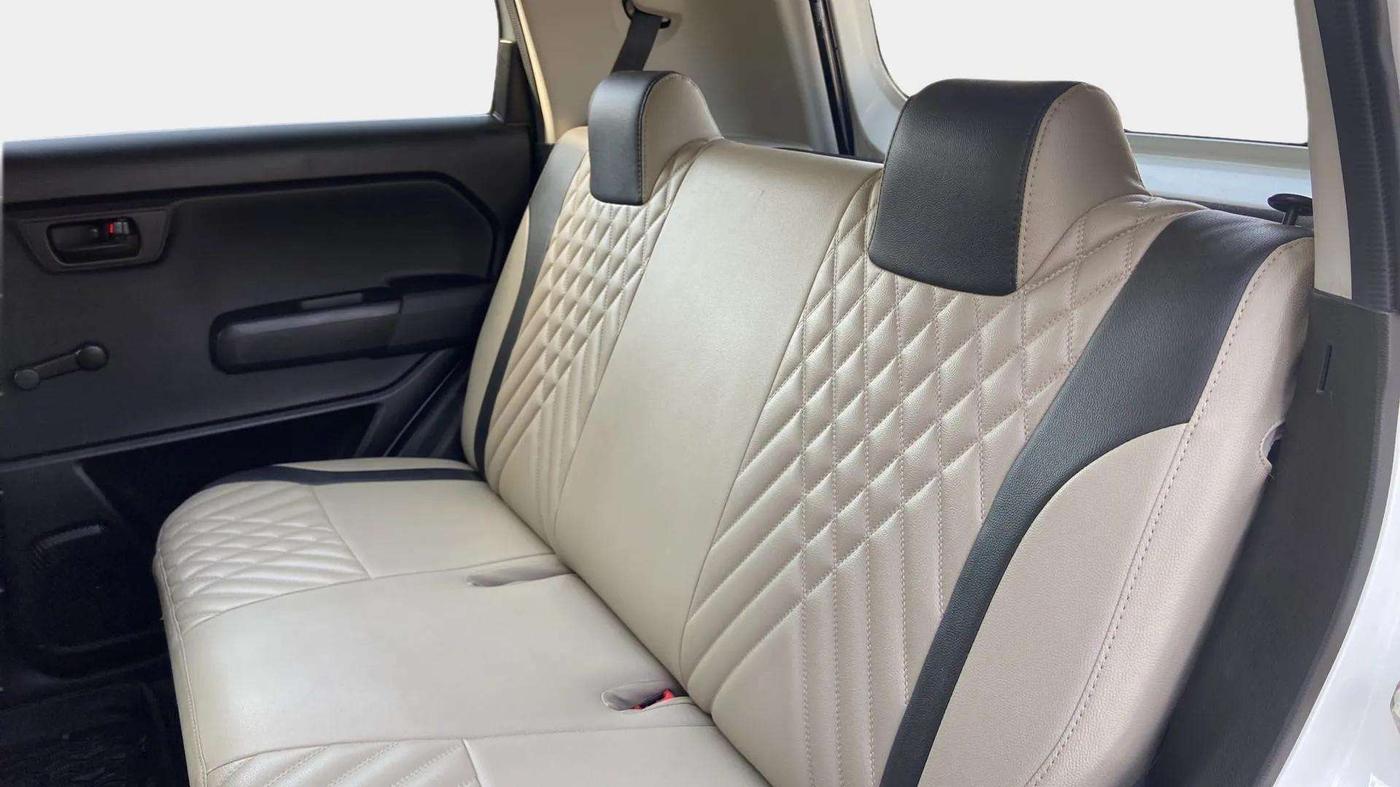 2021 Maruti New Wagon-R LXI CNG 1.0, CNG, Manual, 32,883 km, Right Side Rear Door Cabin
