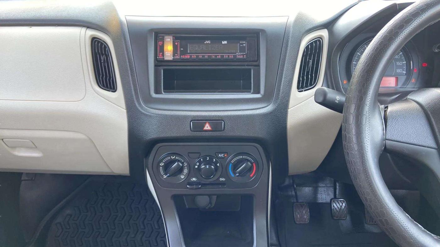 2021 Maruti New Wagon-R LXI CNG 1.0, CNG, Manual, 32,883 km, Air Conditioner