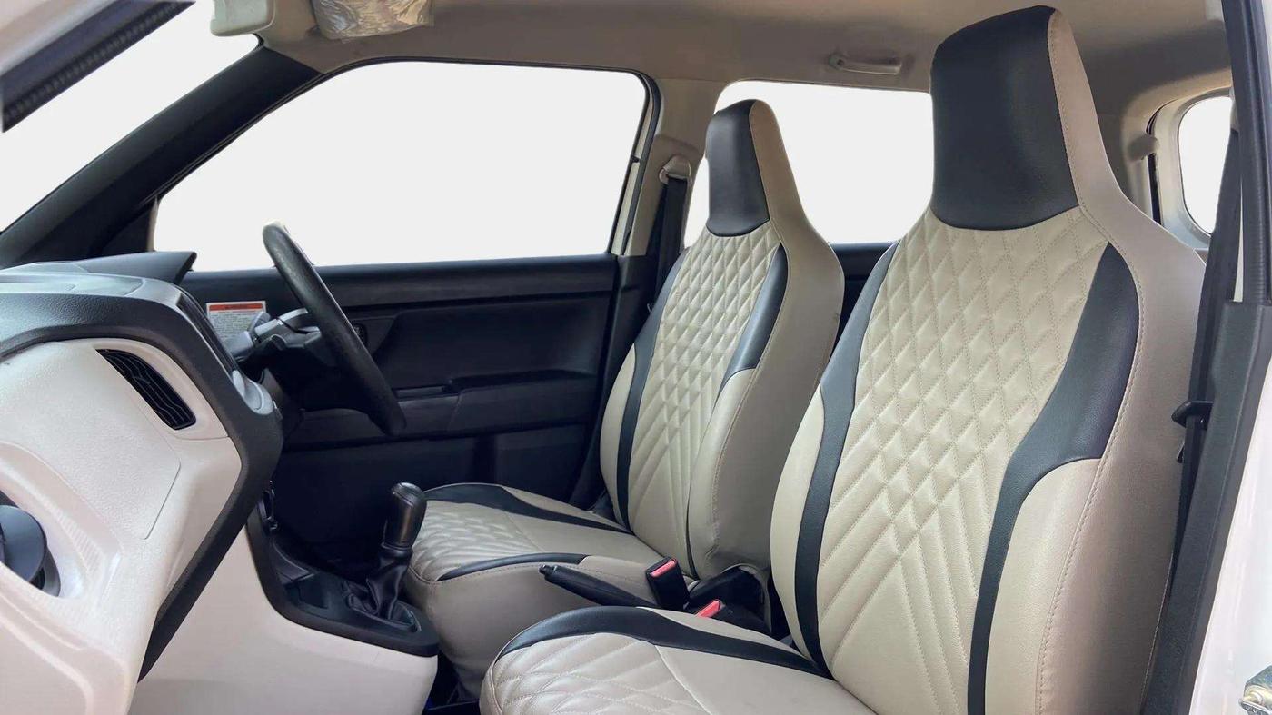 2021 Maruti New Wagon-R LXI CNG 1.0, CNG, Manual, 32,883 km, Right Side Front Door Cabin