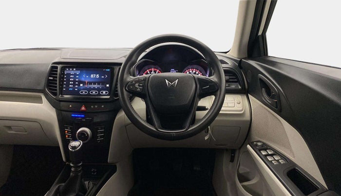 2022 Mahindra XUV300 W4 1.2 PETROL, Petrol, Manual, 19,311 km, Steering Wheel Close Up