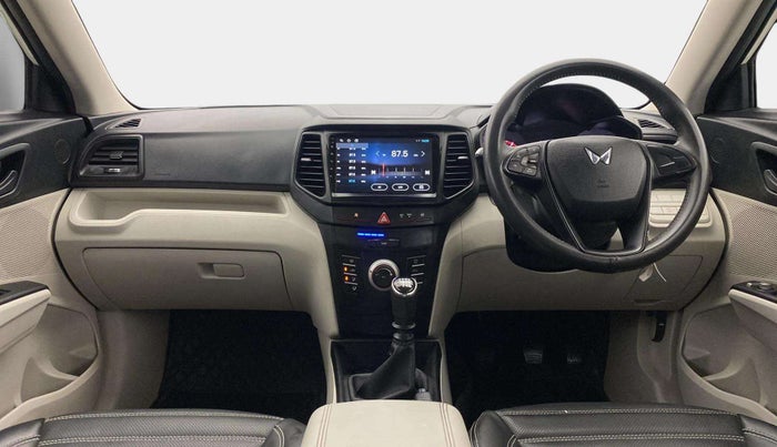 2022 Mahindra XUV300 W4 1.2 PETROL, Petrol, Manual, 19,311 km, Dashboard