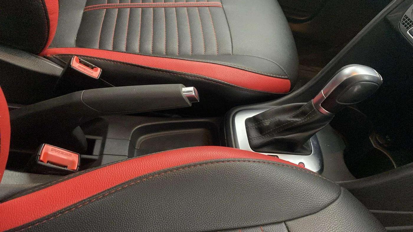 2016 Volkswagen Polo GT TSI AT, Petrol, Automatic, 74,217 km, Gear Lever