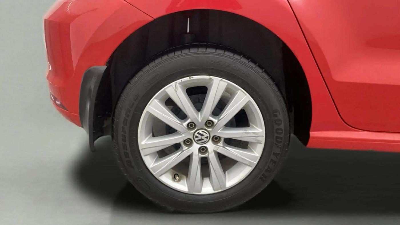2016 Volkswagen Polo GT TSI AT, Petrol, Automatic, 74,217 km, Right Rear Wheel