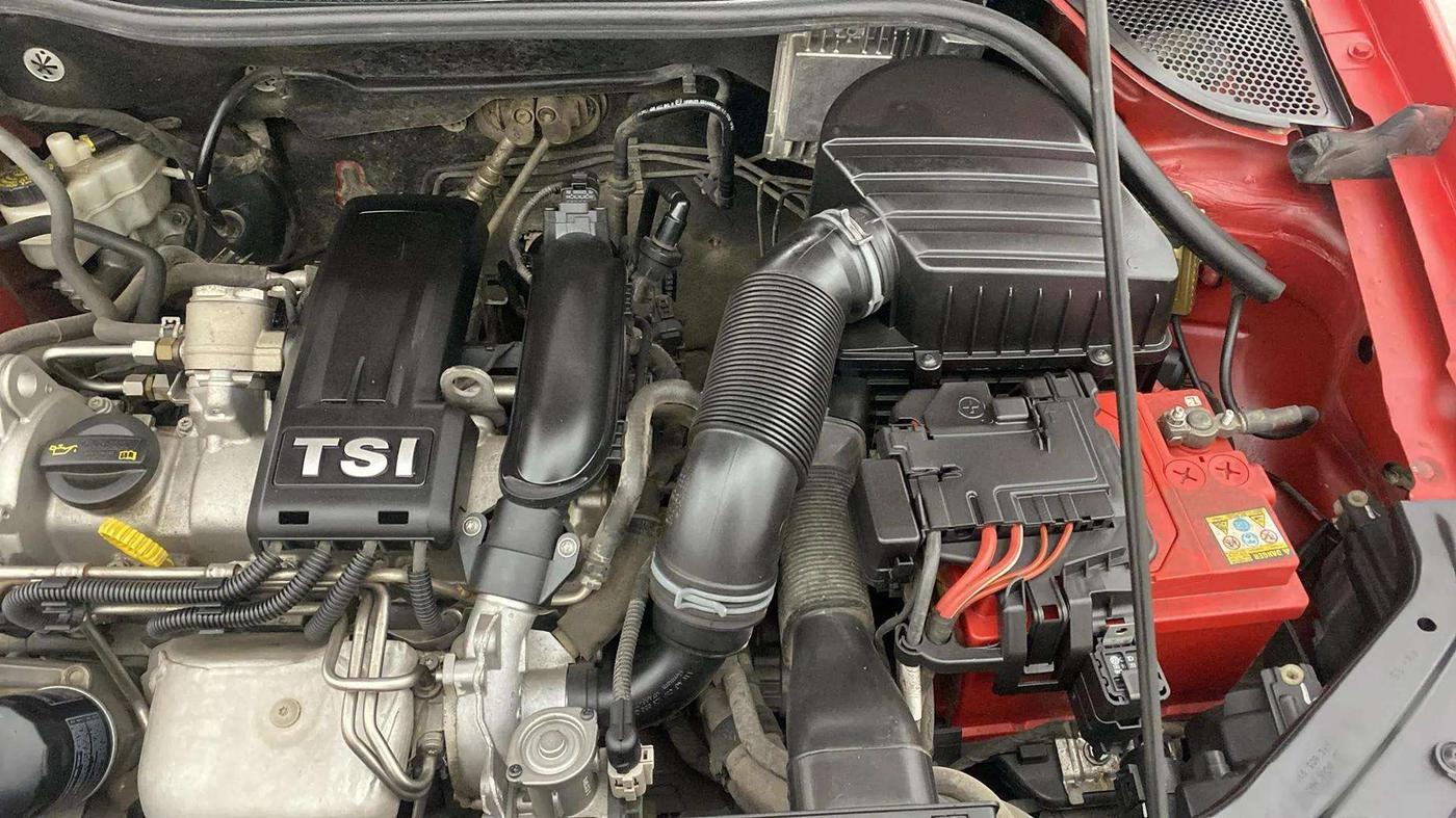 2016 Volkswagen Polo GT TSI AT, Petrol, Automatic, 74,217 km, Engine View - Left