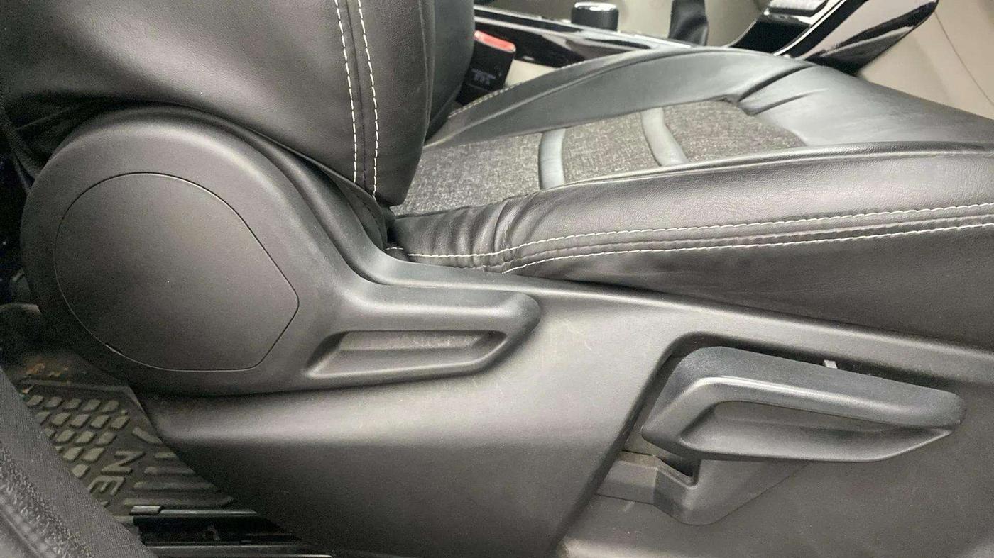 2021 Tata NEXON XZ PLUS DIESEL, Diesel, Manual, 34,297 km, Driver Side Adjustment Panel