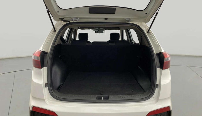 2017 Hyundai Creta E PLUS 1.6 PETROL, Petrol, Manual, 39,803 km, Boot Inside