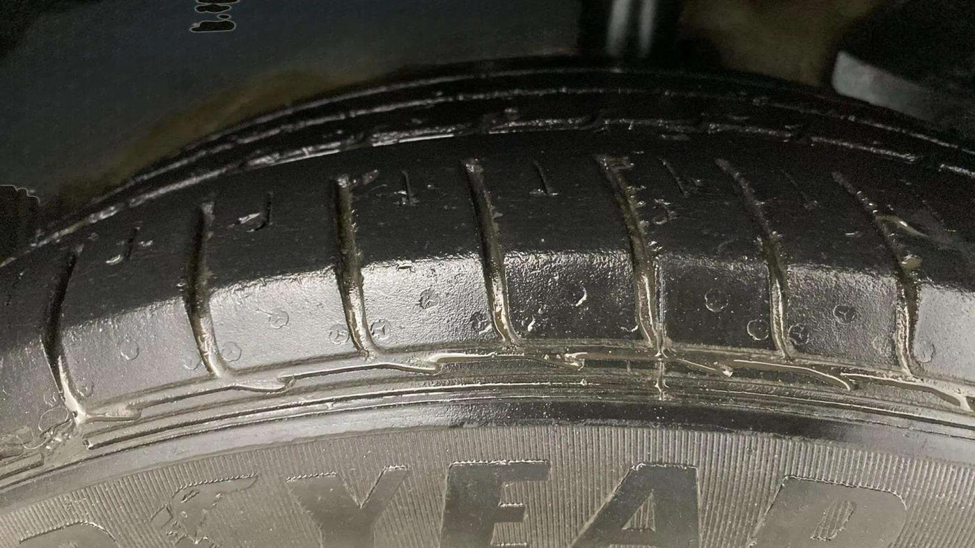 2020 MG HECTOR SHARP 1.5 DCT PETROL, Petrol, Automatic, 45,537 km, Right Front Tyre Tread
