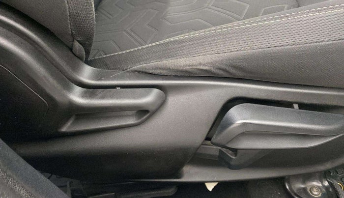 2021 Tata NEXON XZ PLUS DIESEL SUNROOF, Diesel, Manual, 60,187 km, Driver Side Adjustment Panel