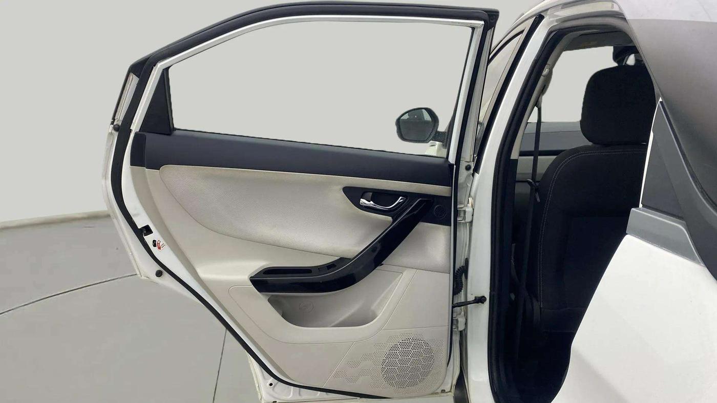 2021 Tata NEXON XZ PLUS DIESEL SUNROOF, Diesel, Manual, 60,253 km, LHS Rear Door