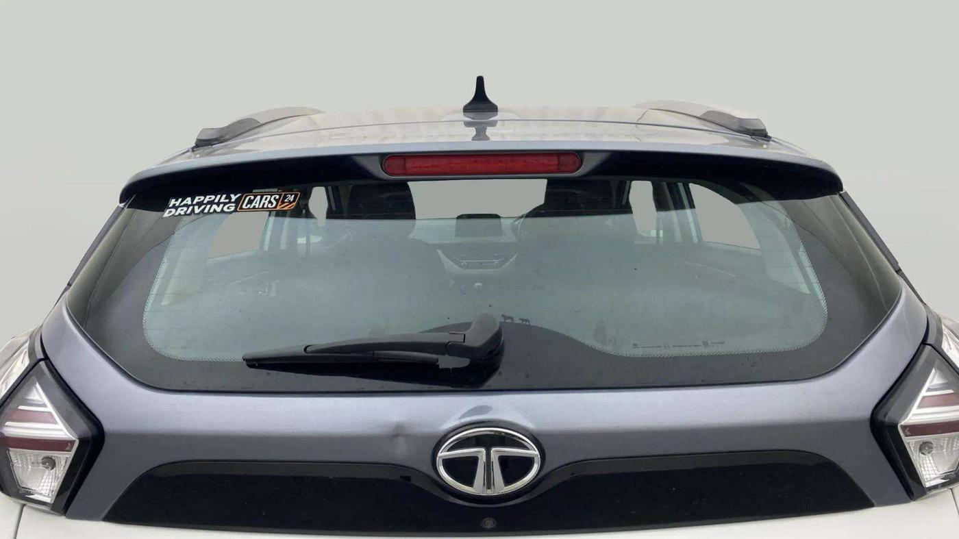 2021 Tata NEXON XZ PLUS DIESEL SUNROOF, Diesel, Manual, 60,253 km, Rear Windshield