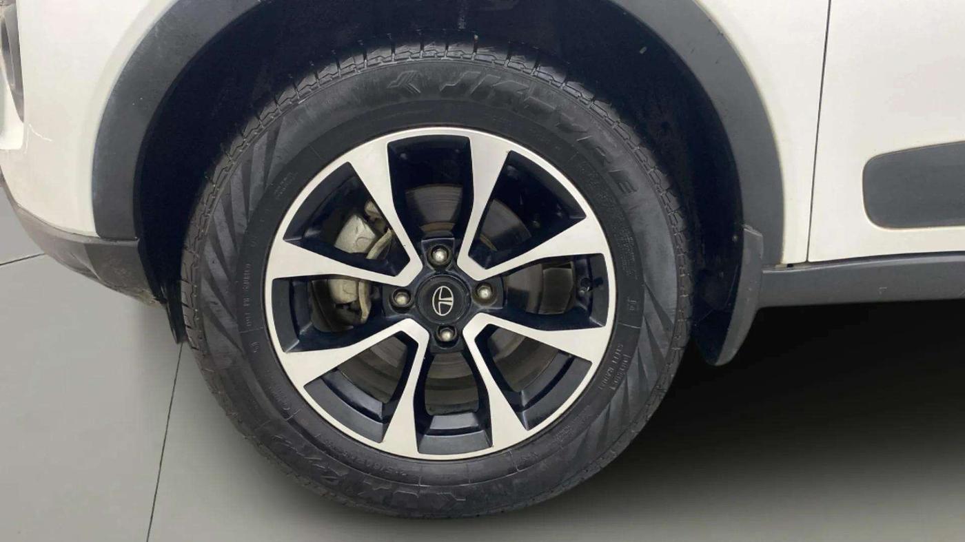2021 Tata NEXON XZ PLUS DIESEL SUNROOF, Diesel, Manual, 60,253 km, Left Front Wheel