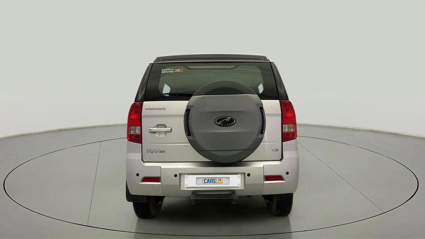 2018 Mahindra TUV300 T10, Diesel, Manual, 8,362 km, Back/Rear