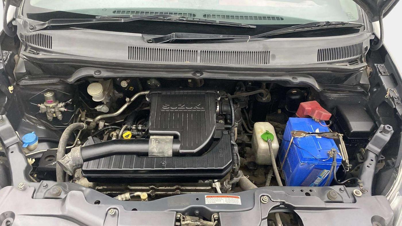 2013 Maruti Ritz VXI, Petrol, Manual, 48,239 km, Engine View
