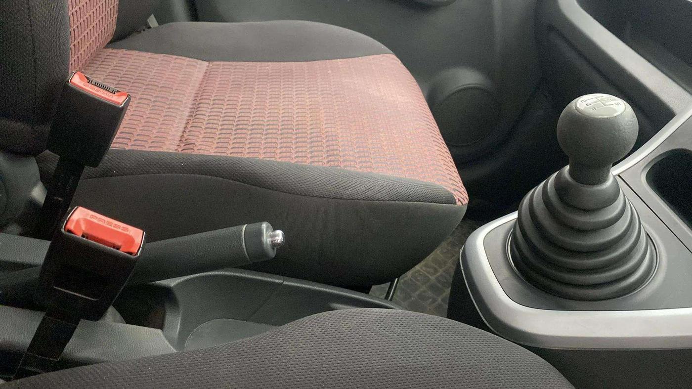 2013 Maruti Ritz VXI, Petrol, Manual, 48,239 km, Gear Lever