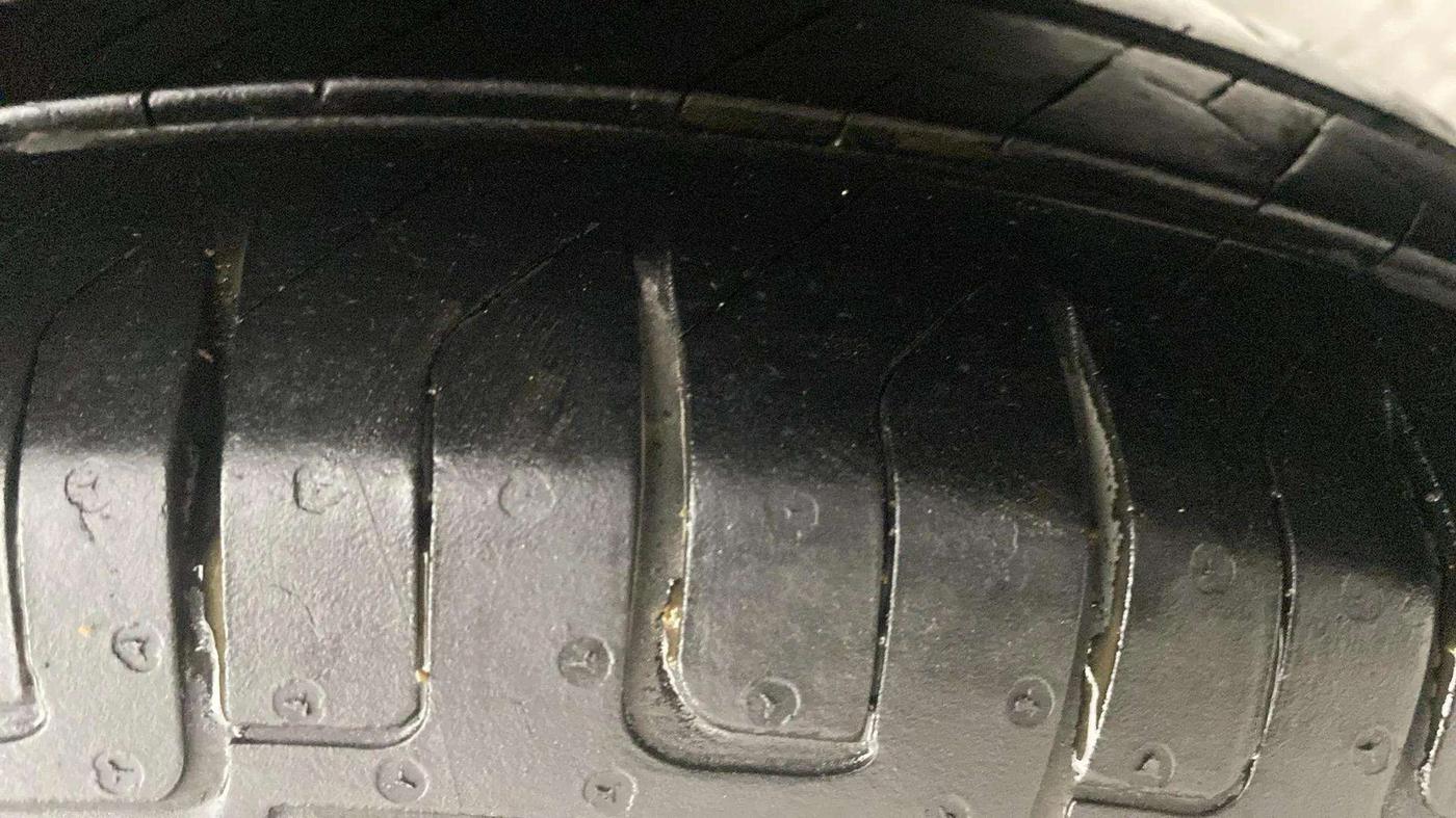 2013 Maruti Ritz VXI, Petrol, Manual, 48,239 km, Right Rear Tyre Tread