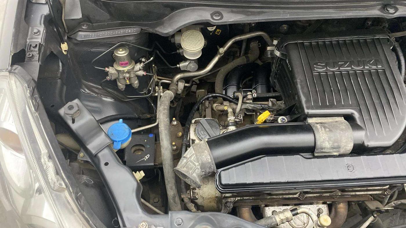 2013 Maruti Ritz VXI, Petrol, Manual, 48,239 km, Engine View - Right