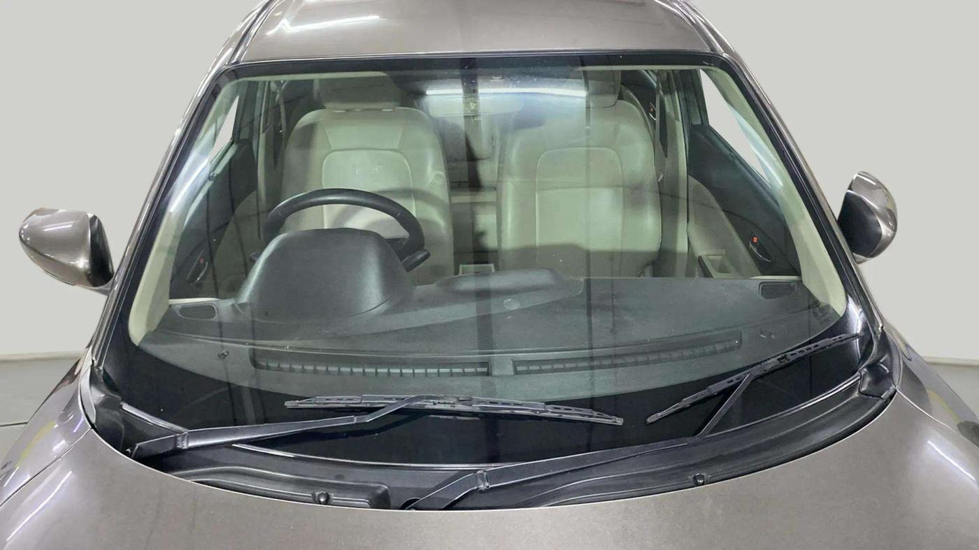 2018 Maruti Dzire ZXI, Petrol, Manual, 32,719 km, Front Windshield