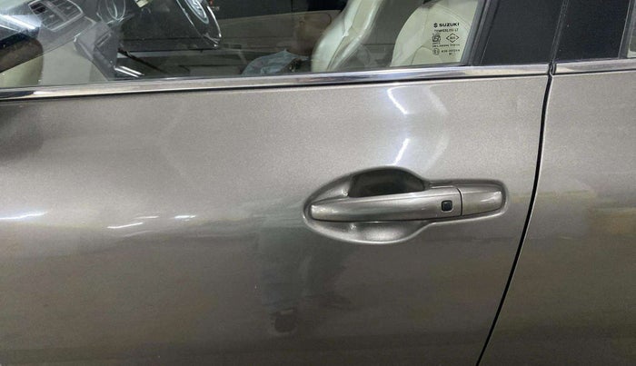 2018 Maruti Dzire ZXI, Petrol, Manual, 32,566 km, Front passenger door - Slightly dented