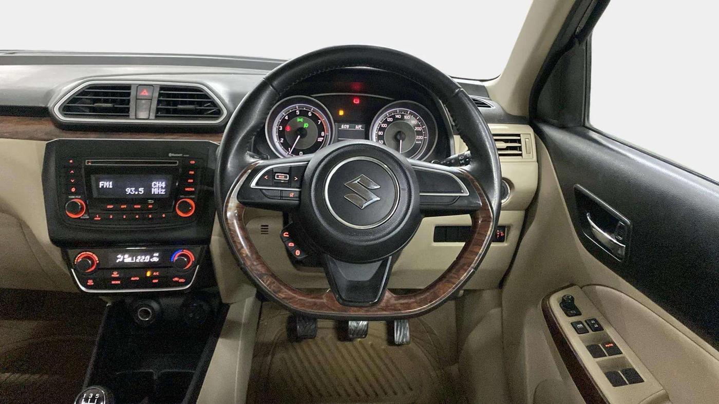 2018 Maruti Dzire ZXI, Petrol, Manual, 32,719 km, Steering Wheel Close Up