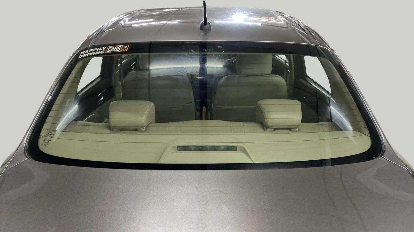 2018 Maruti Dzire ZXI, Petrol, Manual, 32,719 km, Rear Windshield