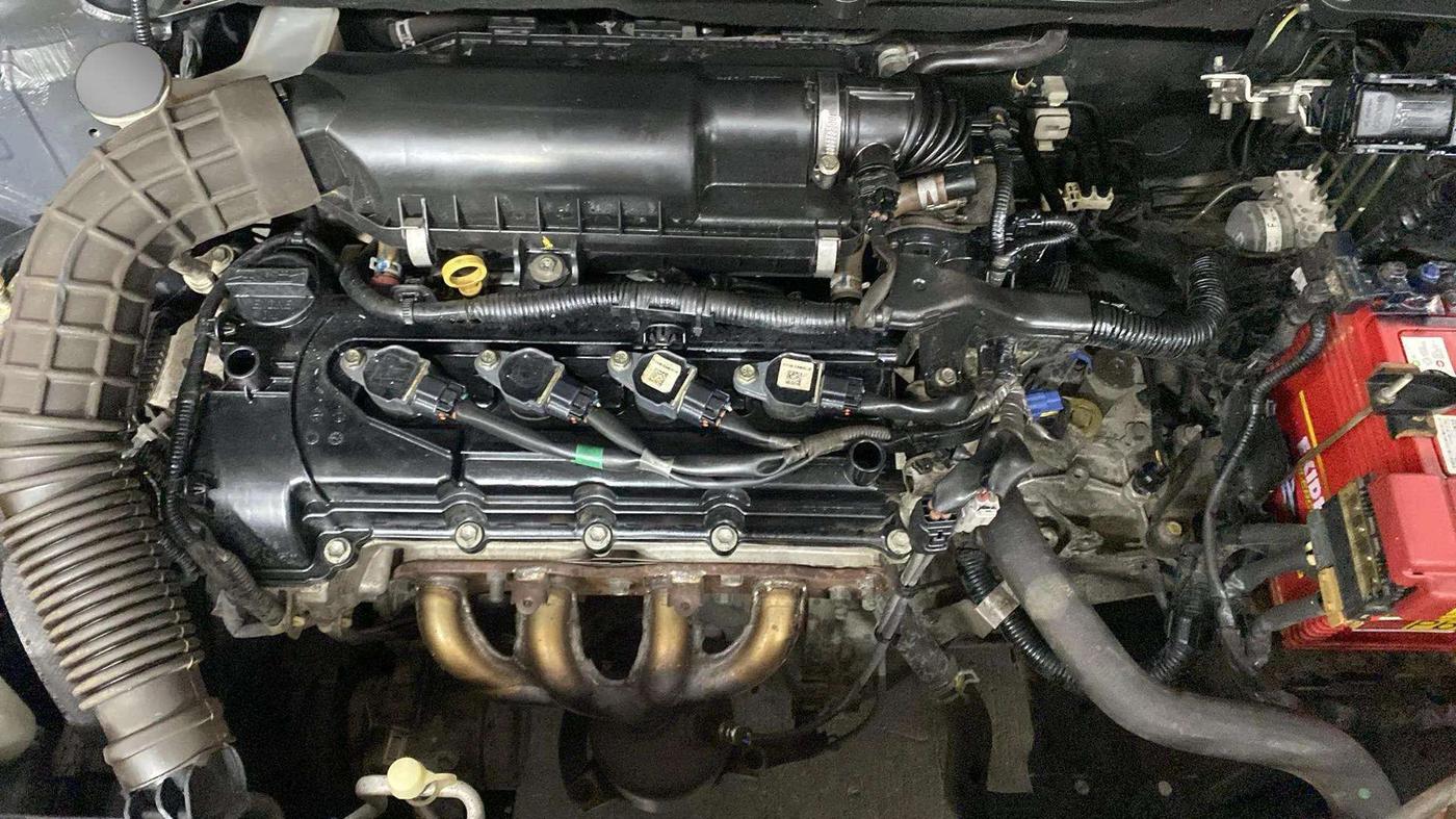 2018 Maruti Dzire ZXI, Petrol, Manual, 32,719 km, Engine View
