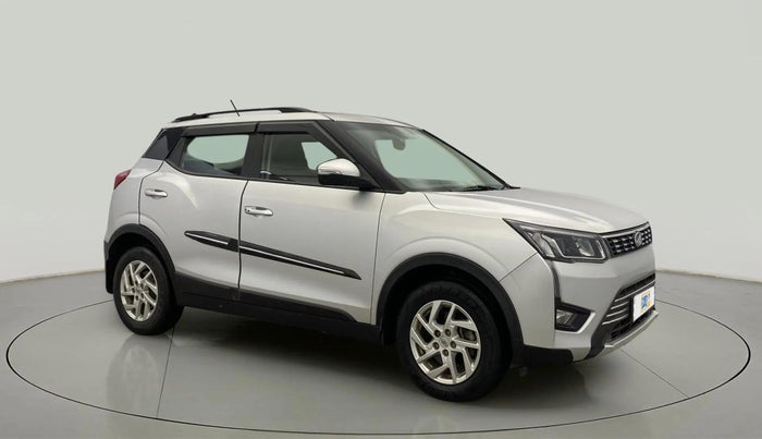 2022 Mahindra XUV300 W8 1.5 DIESEL, Diesel, Manual, 35,138 km, Right Front Diagonal