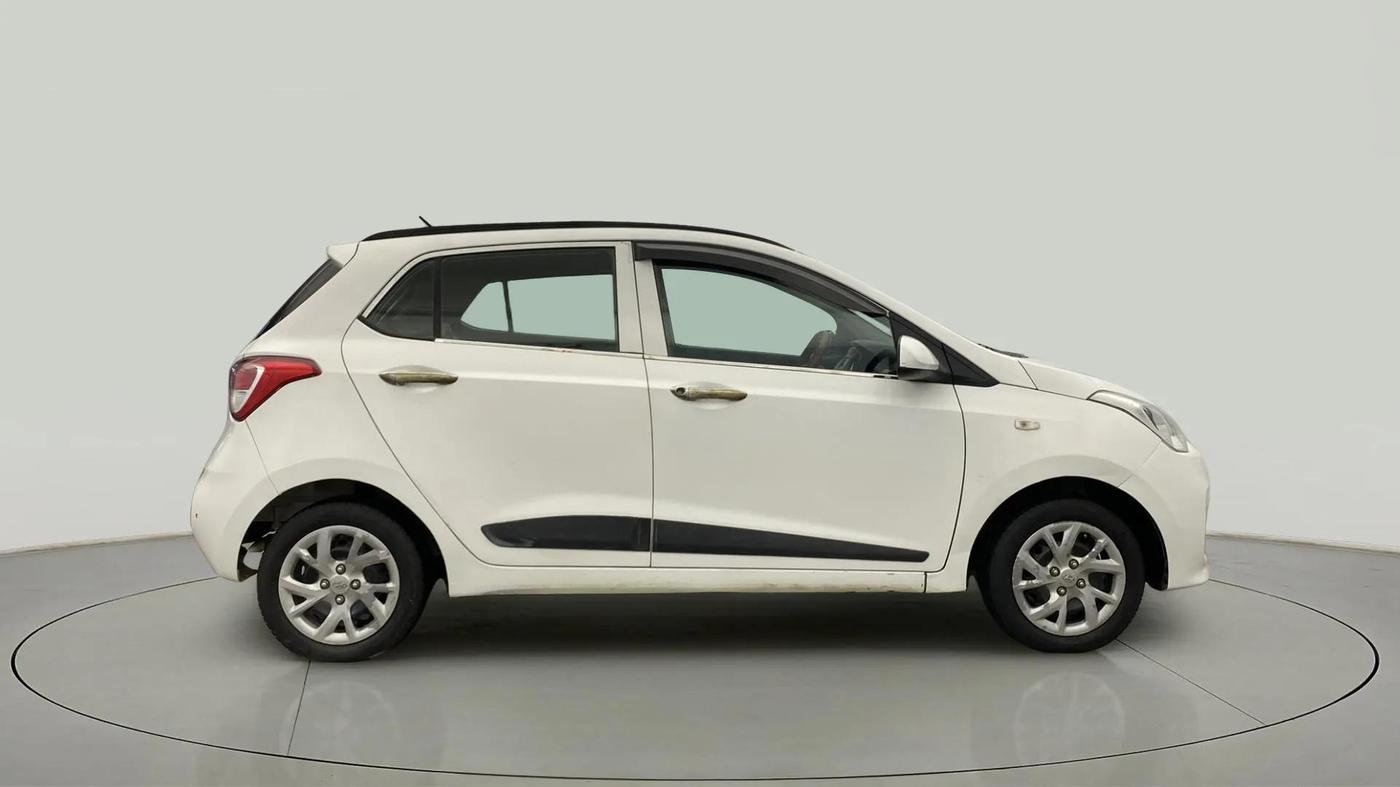 2020 Hyundai Grand i10 MAGNA 1.2 KAPPA VTVT, Petrol, Manual, 39,400 km, Right Side View