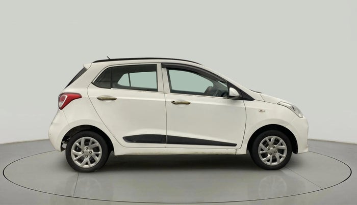 2020 Hyundai Grand i10 MAGNA 1.2 KAPPA VTVT, Petrol, Manual, 39,124 km, Right Side View