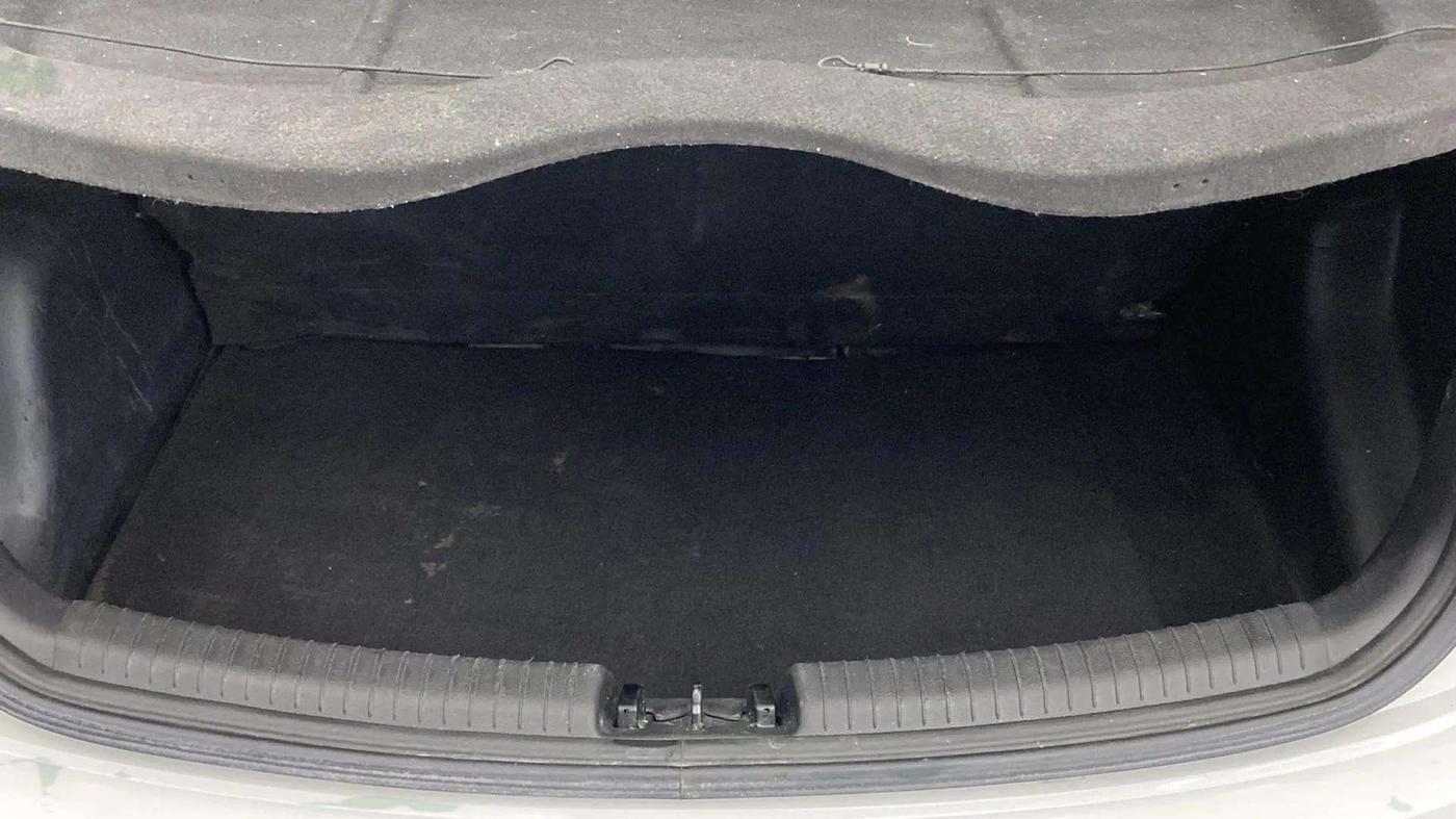 2020 Hyundai Grand i10 MAGNA 1.2 KAPPA VTVT, Petrol, Manual, 39,400 km, Boot Open Zoomed View