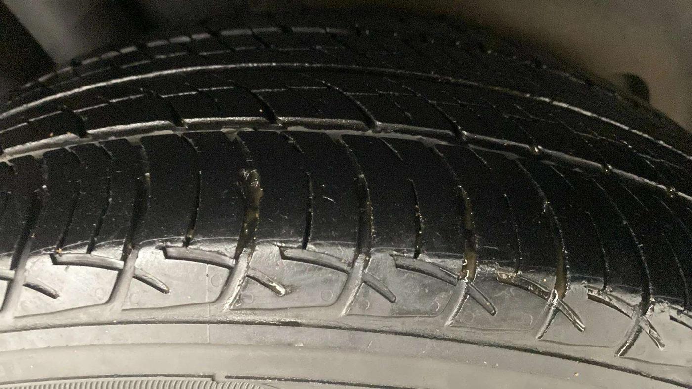 2021 Skoda Rapid ACTIVE 1.0 TSI AT, Petrol, Automatic, 46,883 km, Right Front Tyre Tread