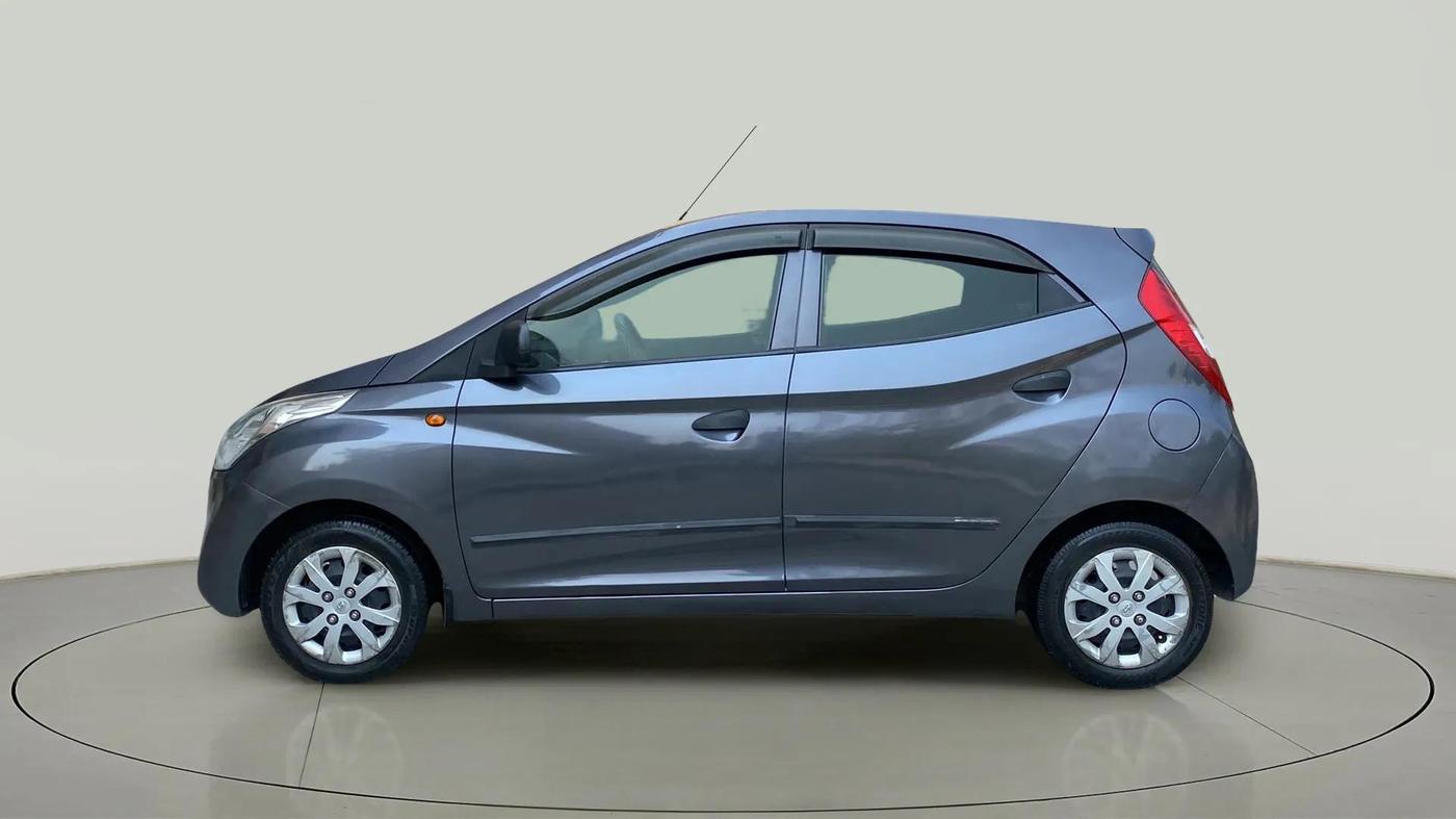 2018 Hyundai Eon MAGNA +, Petrol, Manual, 38,383 km, Left Side