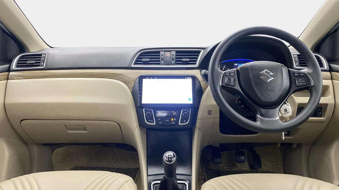 2018 Maruti Ciaz DELTA 1.5 SHVS MT PETROL, Petrol, Manual, 34,749 km, Dashboard