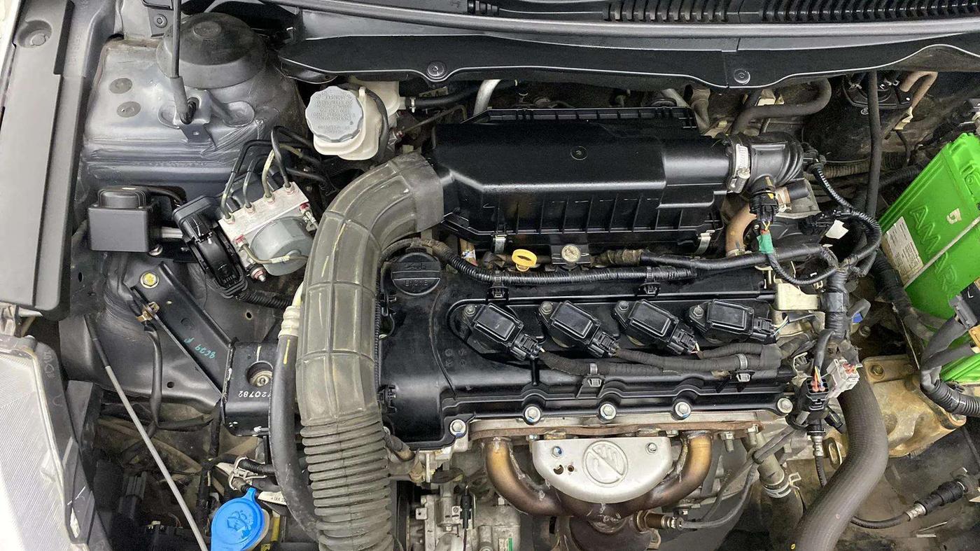 2018 Maruti Ciaz DELTA 1.5 SHVS MT PETROL, Petrol, Manual, 34,749 km, Engine View - Right