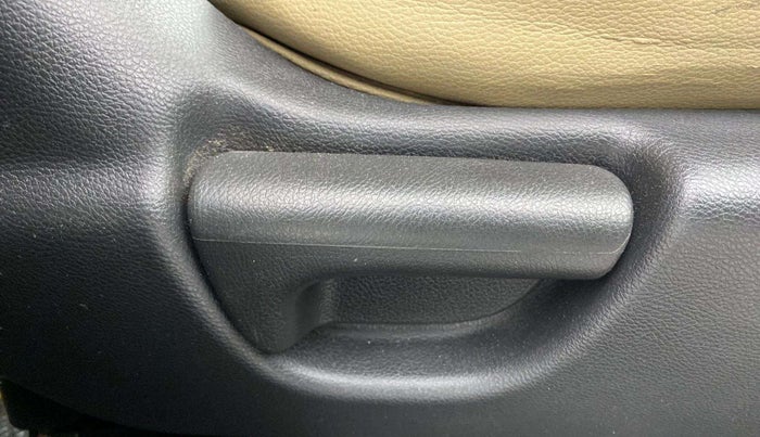2016 Honda Jazz 1.2L I-VTEC V AT, Petrol, Automatic, 51,848 km, Driver Side Adjustment Panel