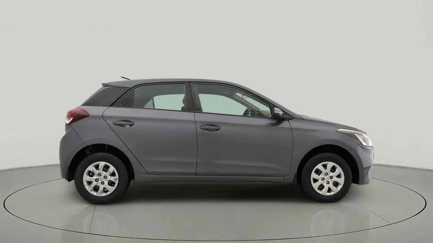 2017 Hyundai Elite i20 SPORTZ 1.4 CRDI, Diesel, Manual, 90,211 km, Right Side View