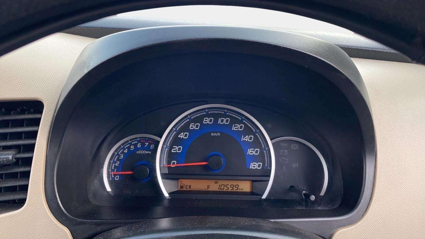 2017 Maruti Wagon R 1.0 VXI, Petrol, Manual, 17,934 km, Odometer Image