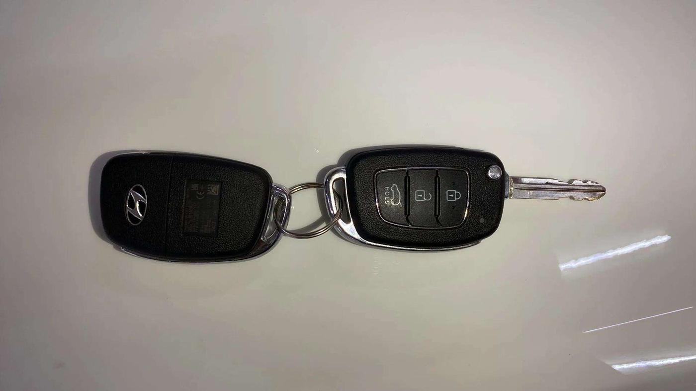 2023 Hyundai Creta EX 1.5 PETROL, Petrol, Manual, 12,100 km, Key Close Up
