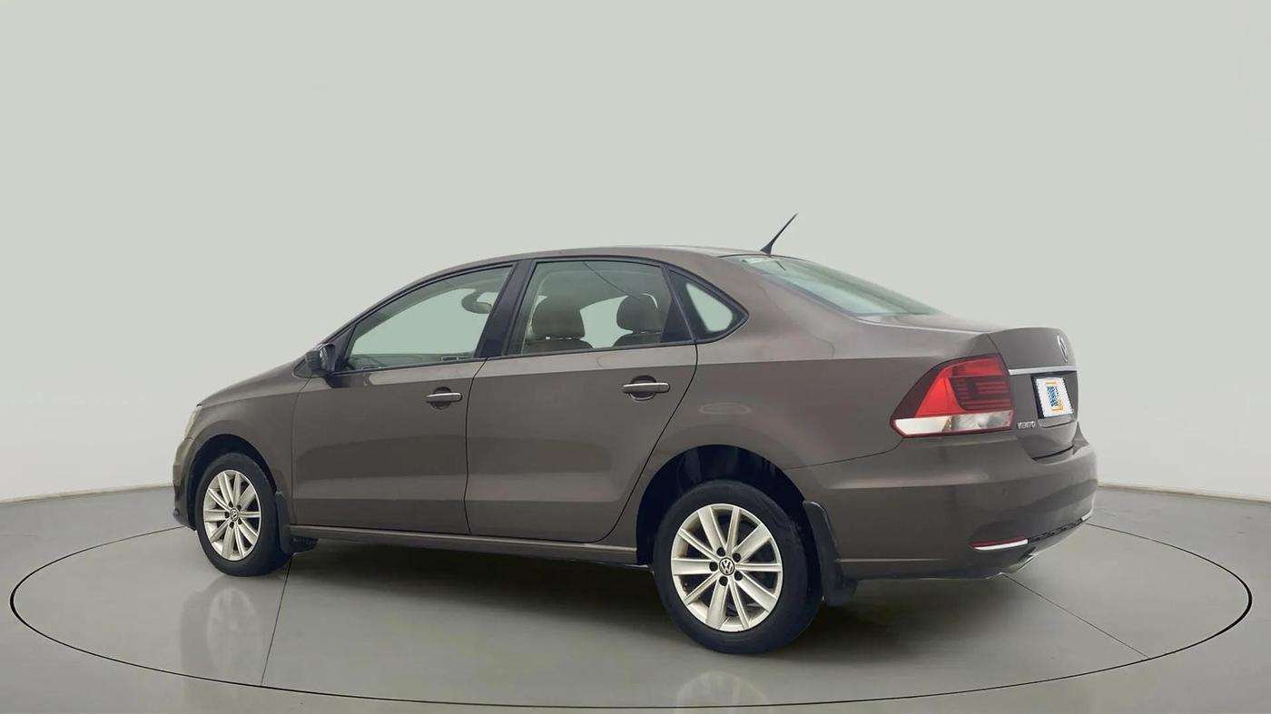 2016 Volkswagen Vento HIGHLINE 1.6 MPI, Petrol, Manual, 62,552 km, Left Back Diagonal