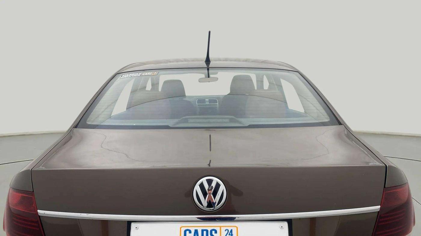 2016 Volkswagen Vento HIGHLINE 1.6 MPI, Petrol, Manual, 62,552 km, Rear Windshield