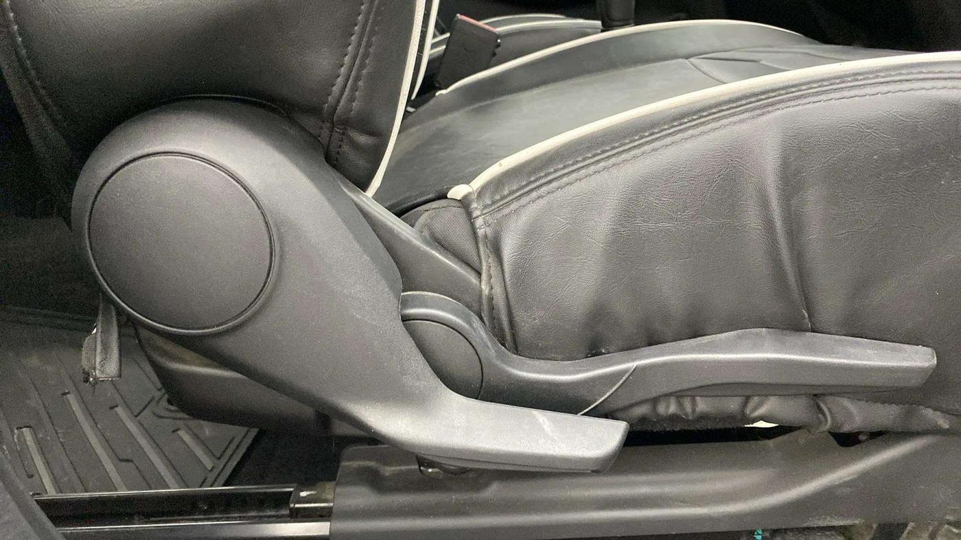 2019 Maruti Swift ZXI, Petrol, Manual, 29,270 km, Driver Side Adjustment Panel