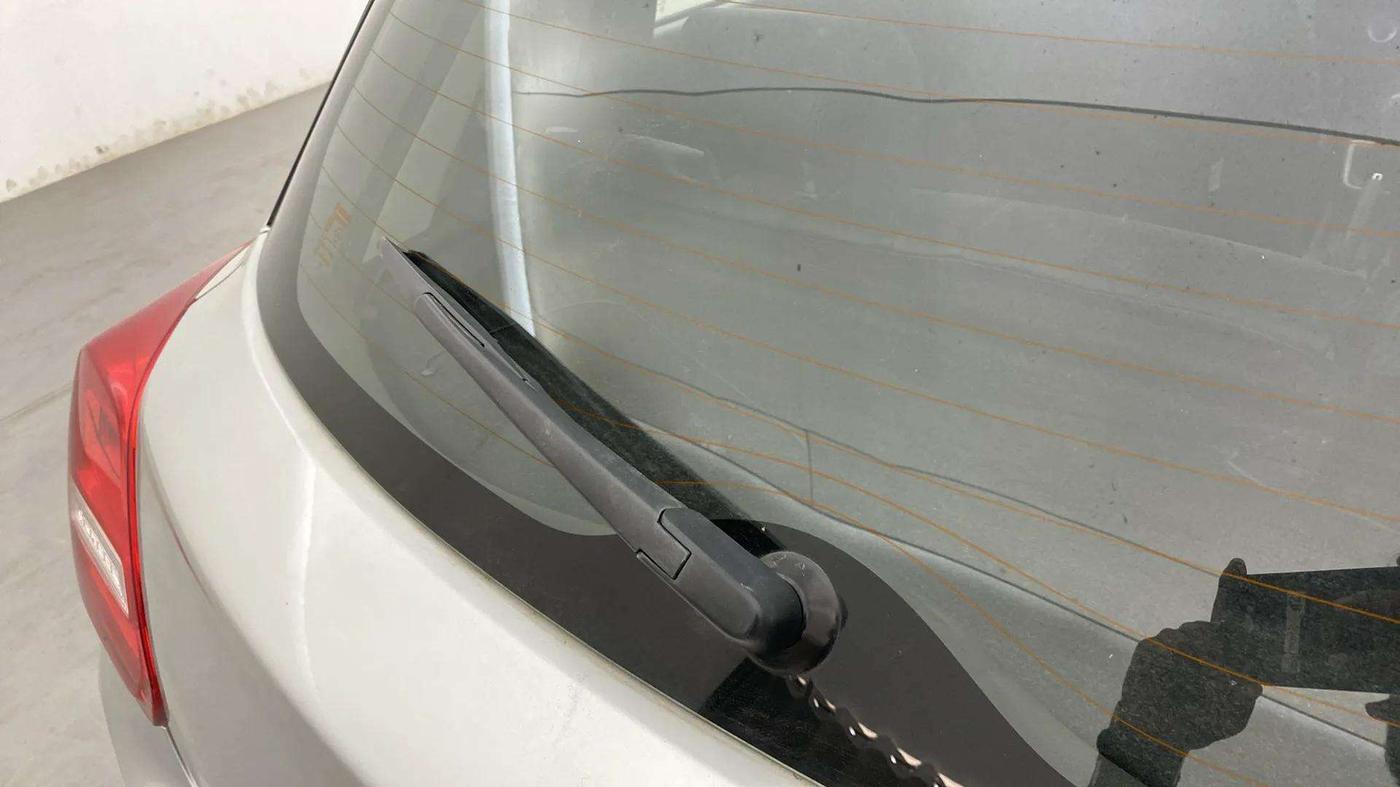 2019 Maruti Swift ZXI, Petrol, Manual, 29,270 km, Rear Wiper