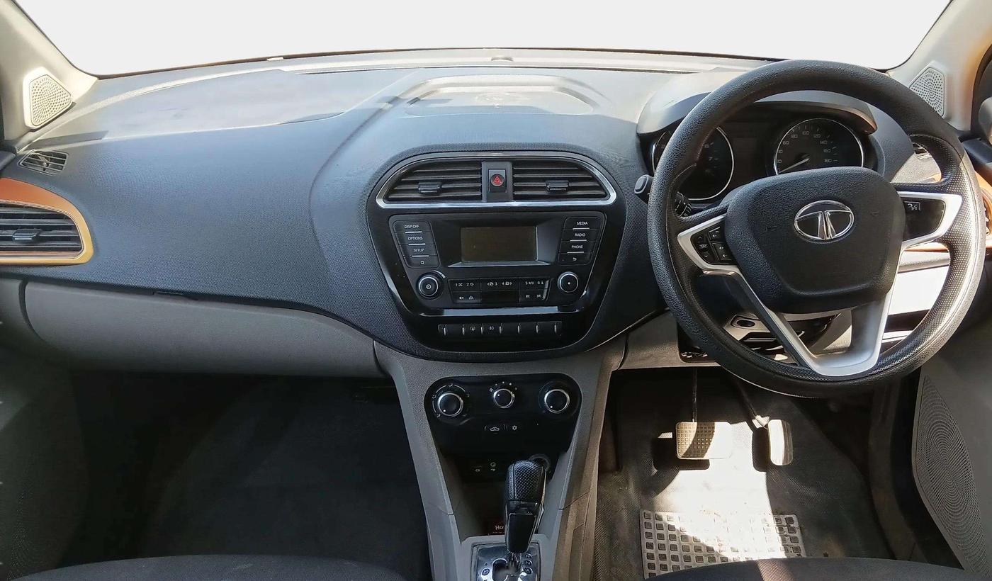 2017 Tata Tiago XZA PETROL, Petrol, Automatic, 65,823 km, Dashboard
