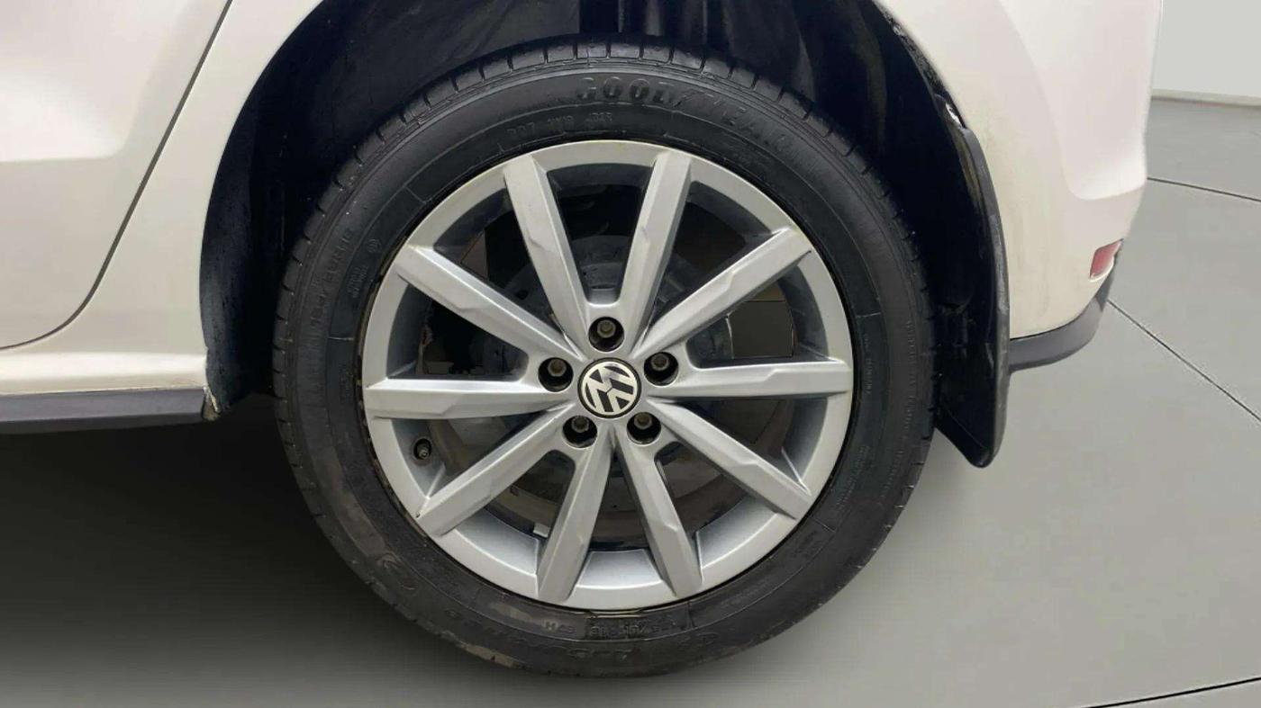 2020 Volkswagen Polo HIGHLINE PLUS 1.0L TSI AT, Petrol, Automatic, 14,948 km, Left Rear Wheel