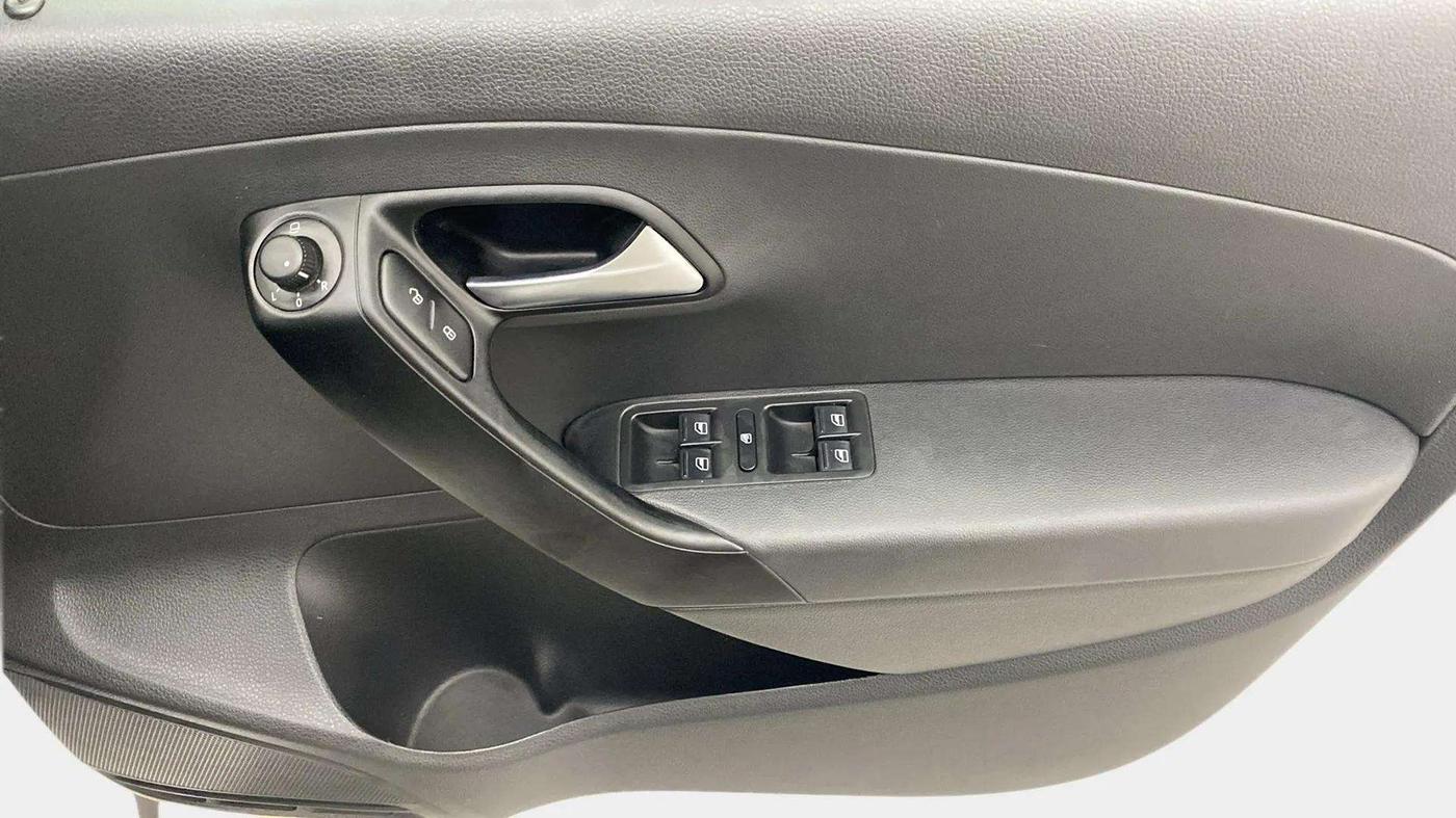 2020 Volkswagen Polo HIGHLINE PLUS 1.0L TSI AT, Petrol, Automatic, 14,948 km, Driver Side Door Panels Control