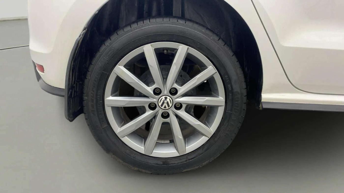 2020 Volkswagen Polo HIGHLINE PLUS 1.0L TSI AT, Petrol, Automatic, 14,948 km, Right Rear Wheel