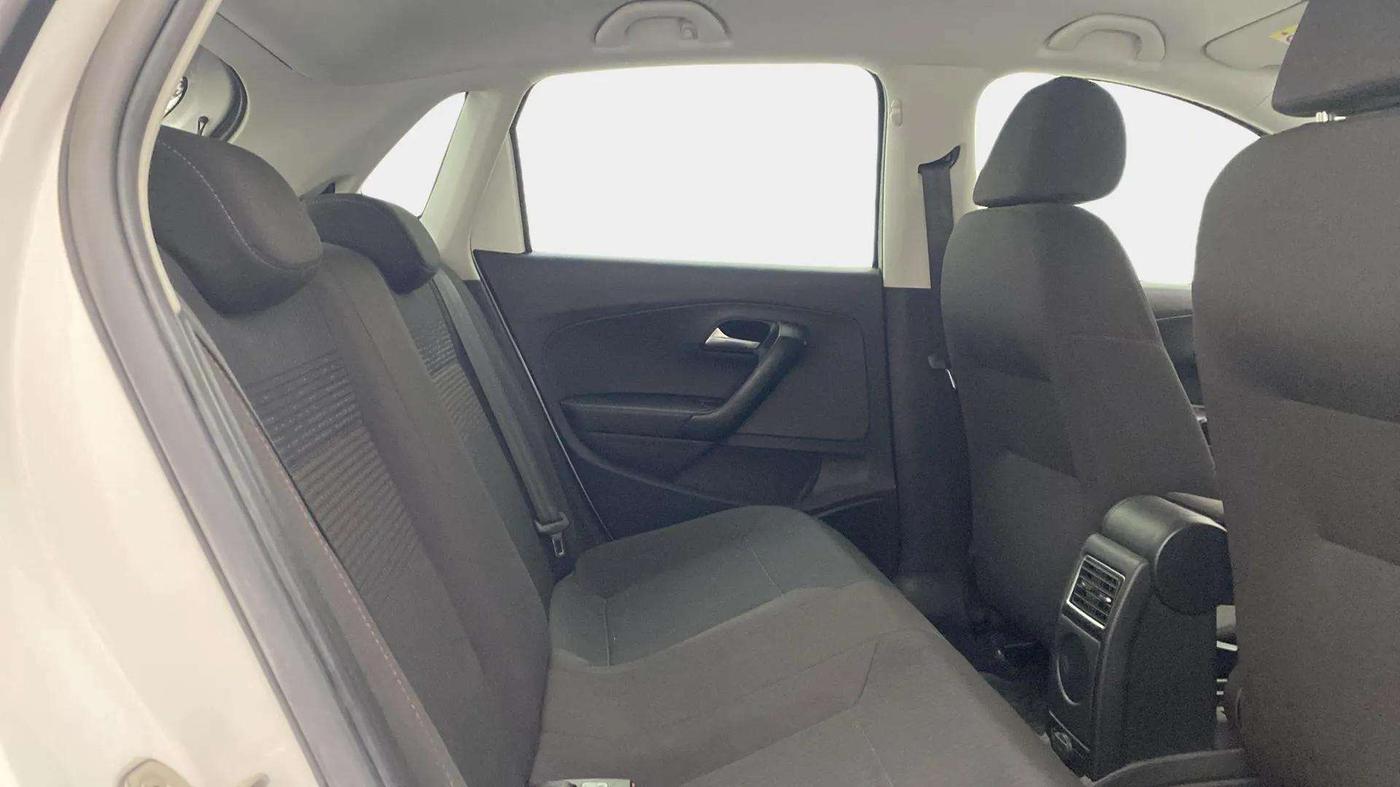 2020 Volkswagen Polo HIGHLINE PLUS 1.0L TSI AT, Petrol, Automatic, 14,948 km, Right Side Rear Door Cabin