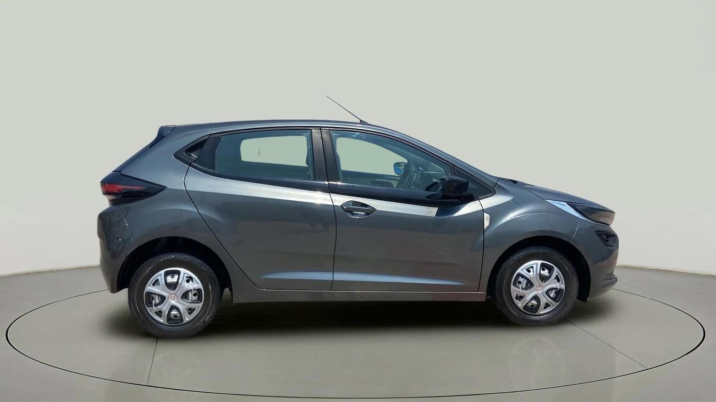2022 Tata ALTROZ XE PLUS DIESEL, Diesel, Manual, 20,484 km, Right Side View