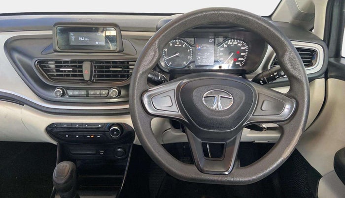 2022 Tata ALTROZ XE PLUS DIESEL, Diesel, Manual, 20,423 km, Steering Wheel Close Up