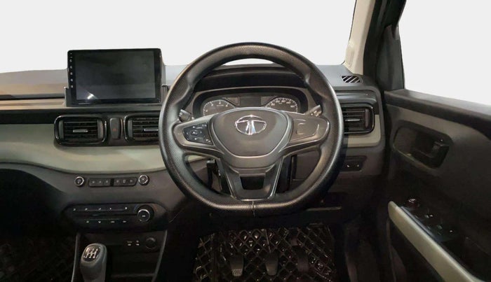 2022 Tata PUNCH ADVENTURE MT, Petrol, Manual, 27,414 km, Steering Wheel Close Up